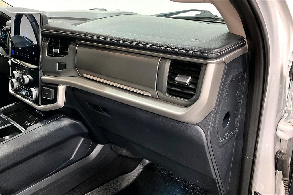 Used 2024 Ford Expedition Max XLT RWD image 19