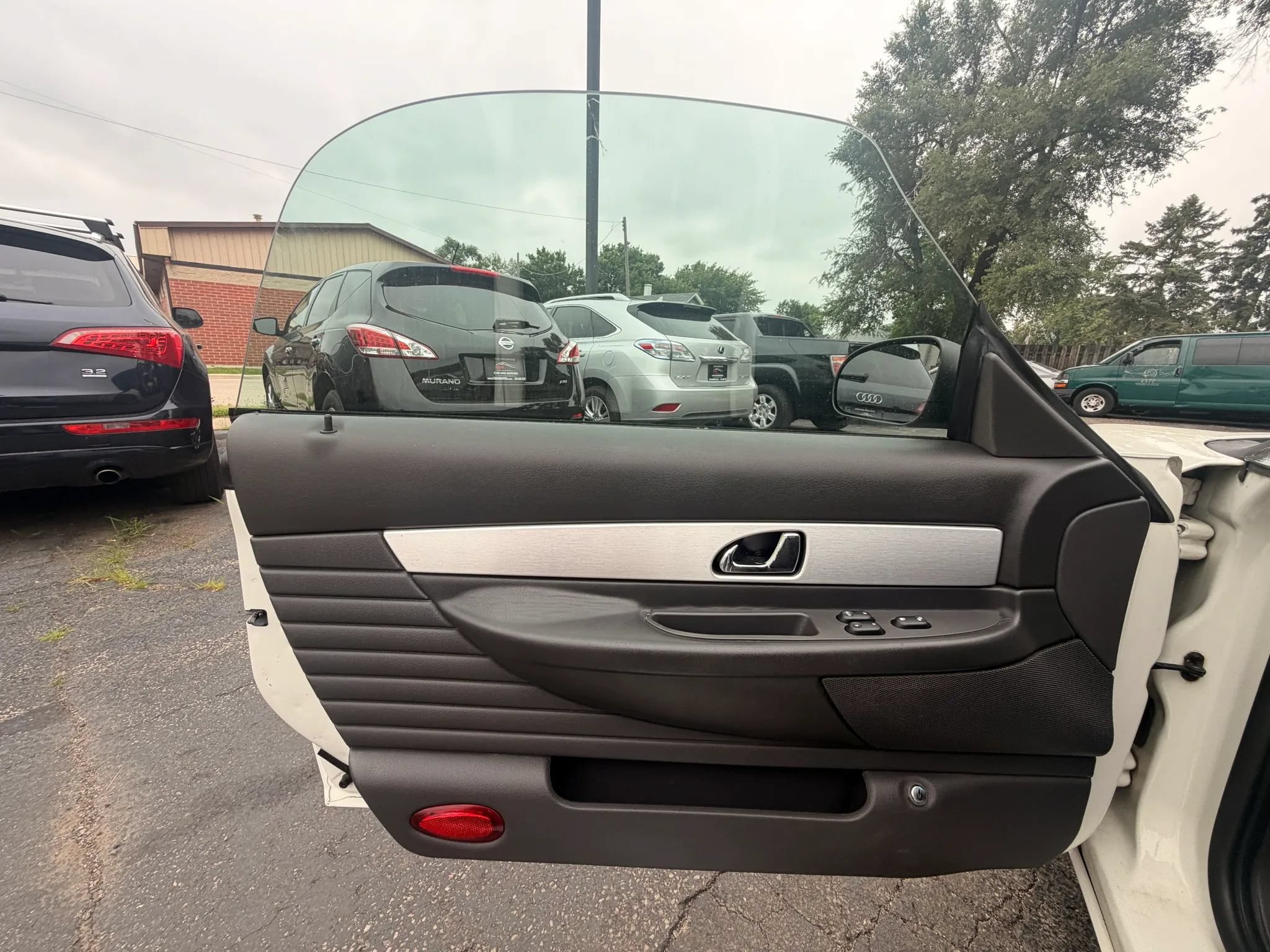 Used 2002 Ford Thunderbird RWD image 10