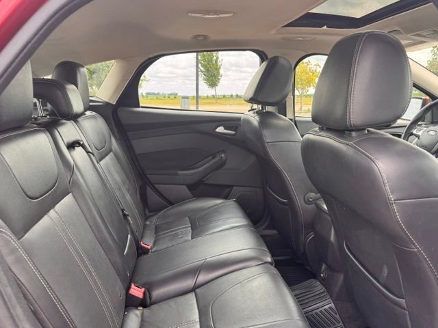 Used 2014 Ford Focus Titanium FWD image 29