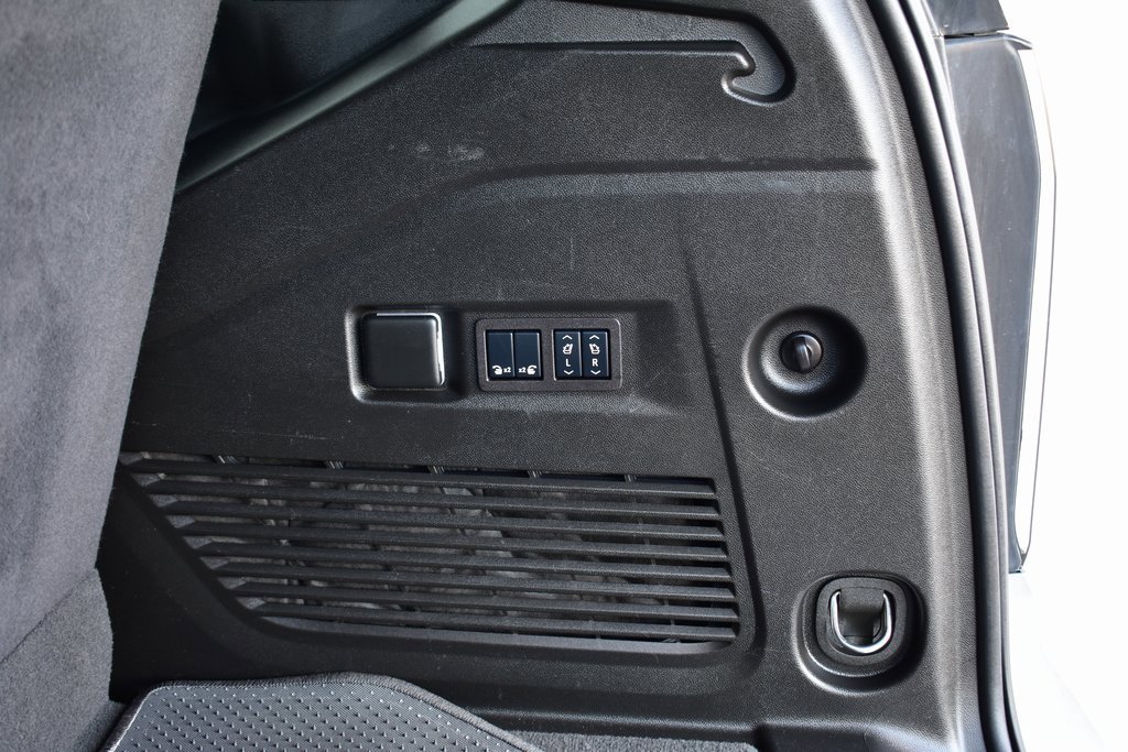 Used 2024 Chevrolet Tahoe Premier image 26