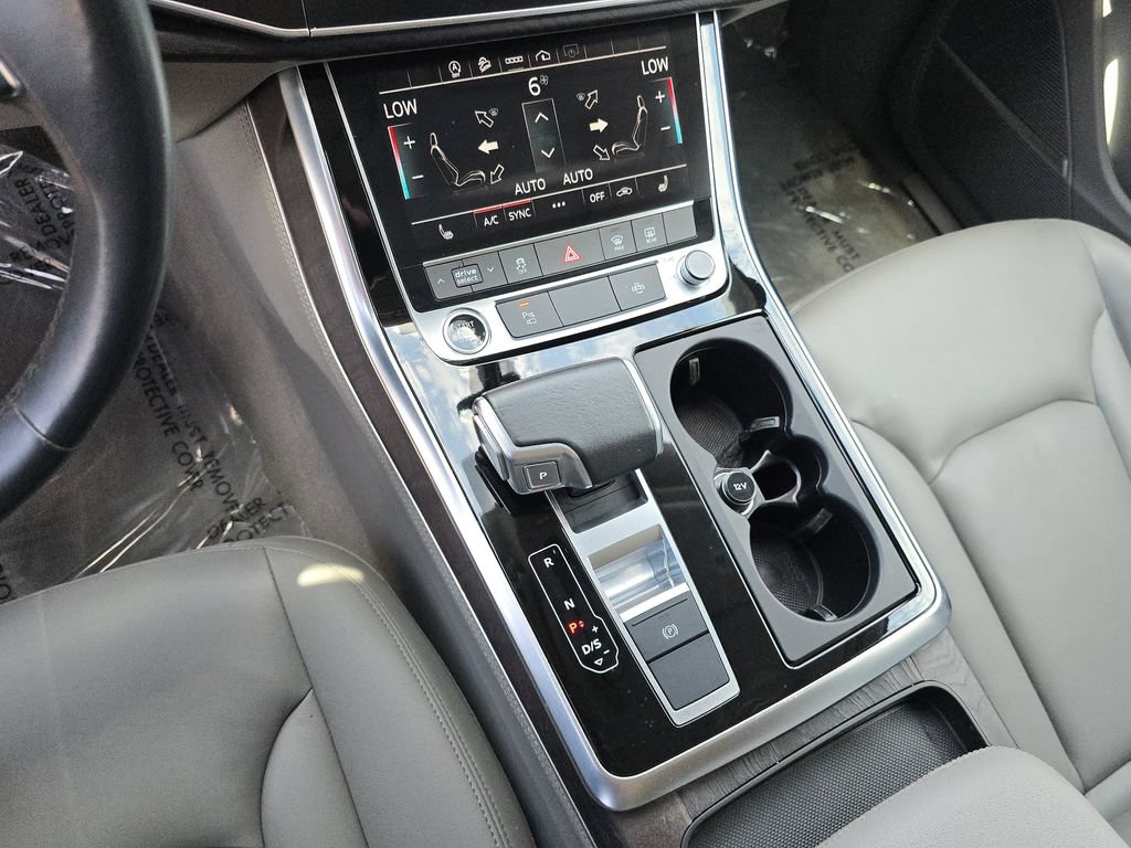 Used 2023 Audi Q7 2.0T Premium Plus w/ Premium Plus Package AWD/4WD image 31