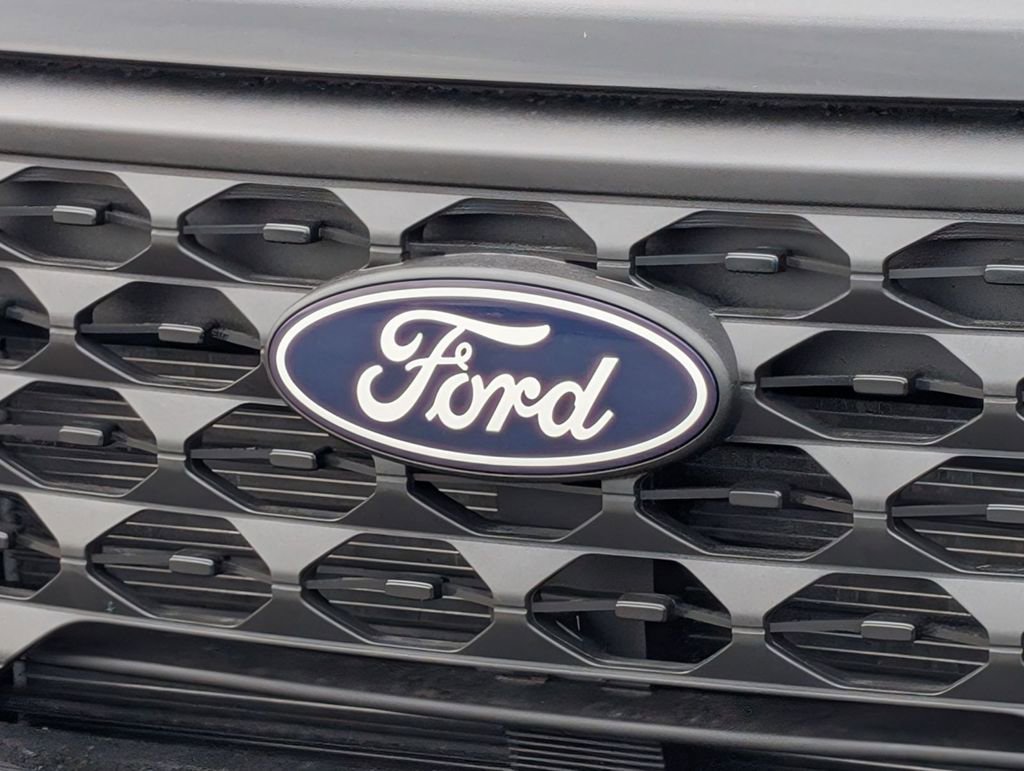 New 2026 Ford Maverick XL w/ Equipment Group 101A image 11