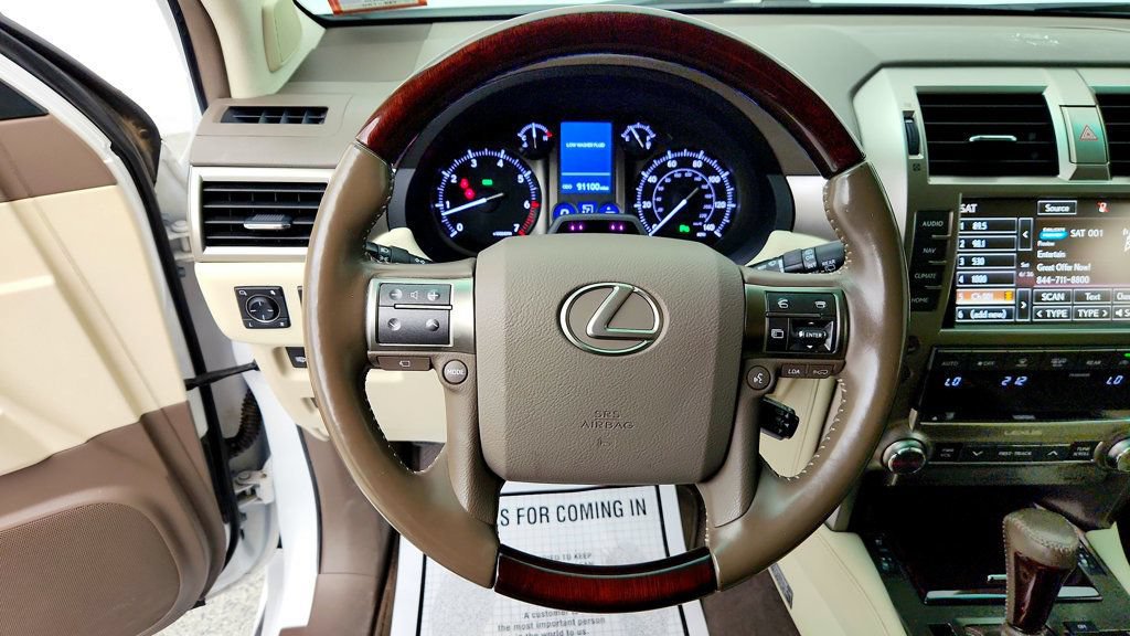 Used 2019 Lexus GX 460 Luxury AWD/4WD image 14