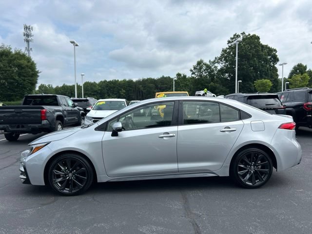 Used 2025 Toyota Corolla SE FWD image 11