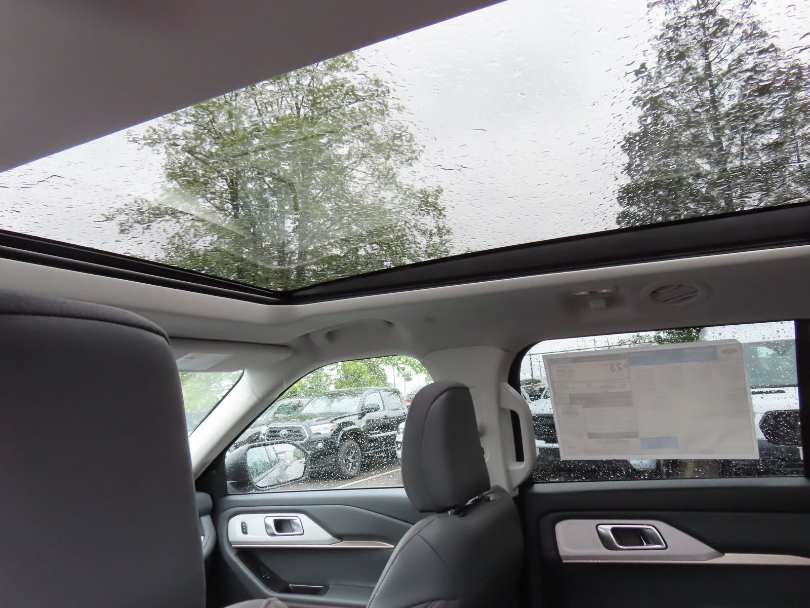 New 2026 Ford Explorer Active w/ Active Comfort Package AWD/4WD image 14