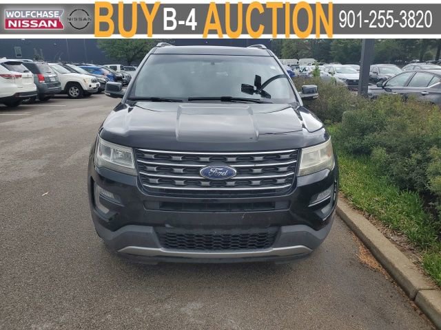 Used 2017 Ford Explorer XLT w/ Equipment Group 201A image 2