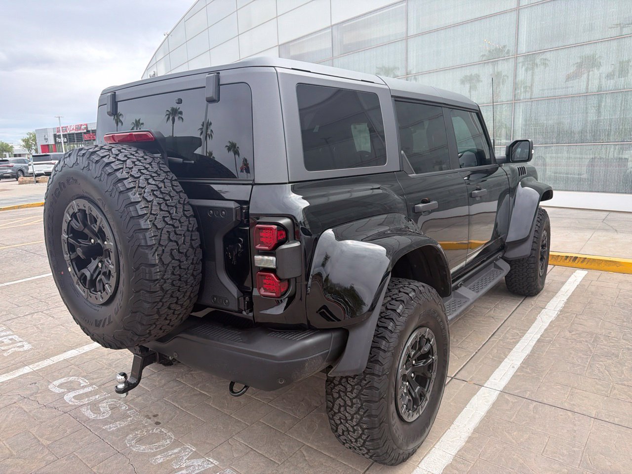 Used 2024 Ford Bronco Raptor AWD/4WD image 5