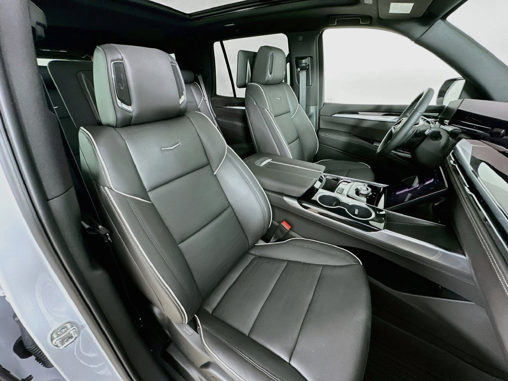 New 2026 Cadillac Escalade Sport w/ Touring Package AWD/4WD image 39