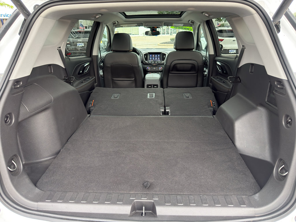 Used 2023 GMC Terrain AT4 w/ Tech Package AWD/4WD image 39