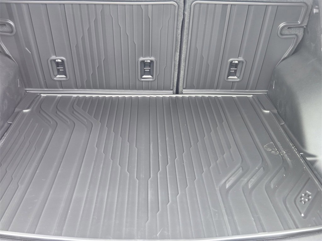 New 2026 Chevrolet Equinox EV LT image 17