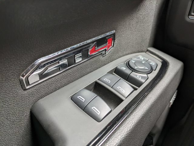 Used 2025 GMC Sierra 1500 AT4 w/ AT4 Premium Package AWD/4WD image 21