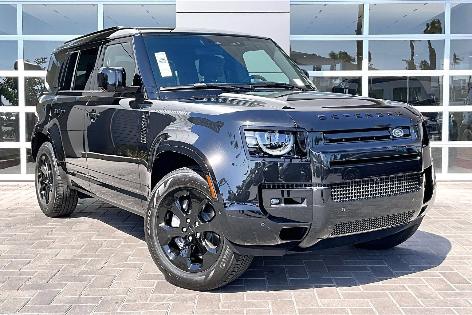 New 2026 Land Rover Defender 110 X-Dynamic SE AWD/4WD image 2