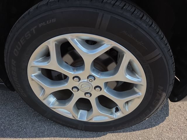 Used 2017 Chrysler 300 C Platinum w/ Safetytec Group II AWD/4WD image 28