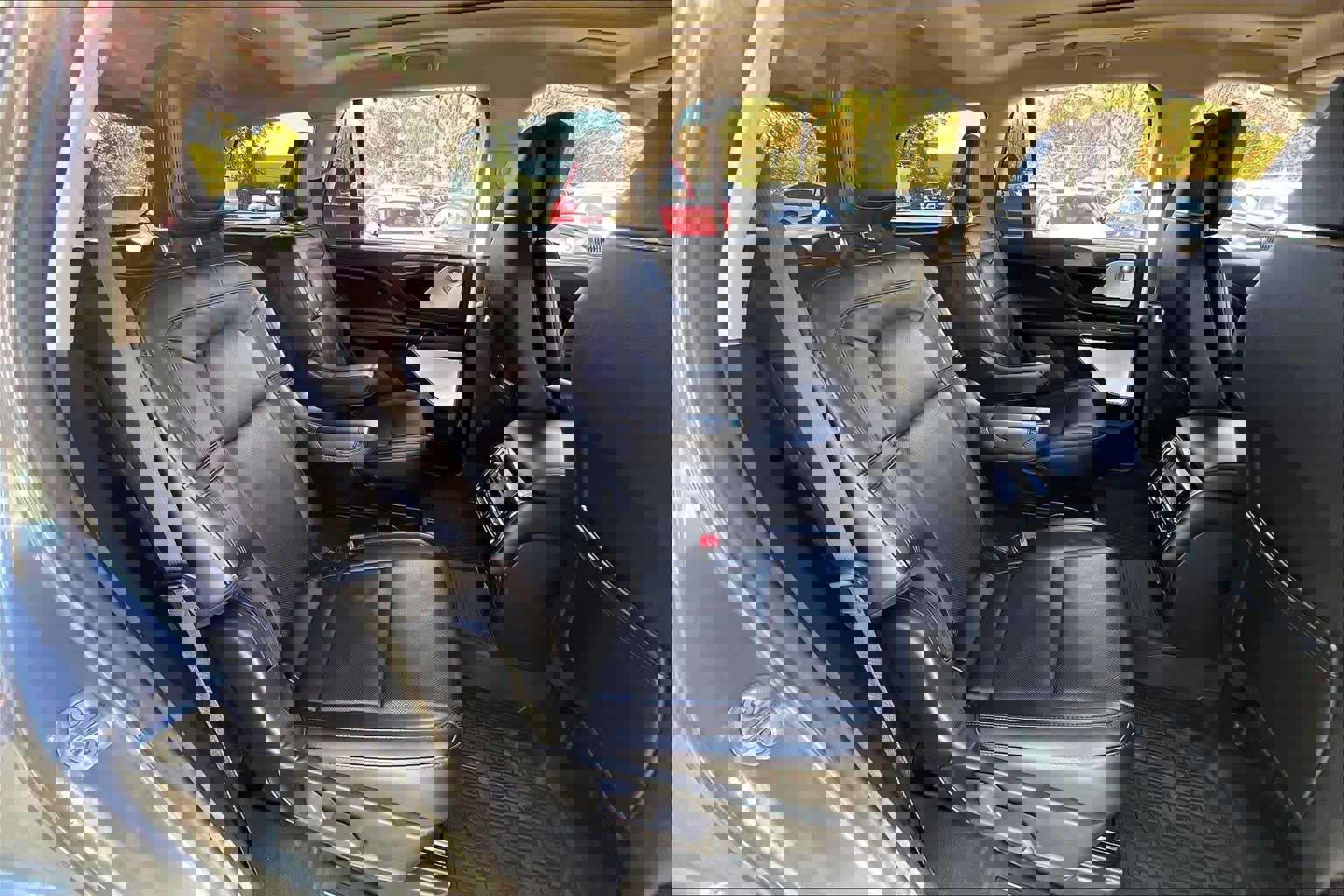 Used 2023 Lincoln Aviator Reserve w/ Equipment Group 201A image 19