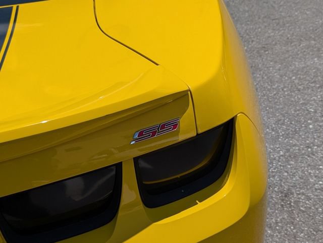 Used 2010 Chevrolet Camaro SS w/ RS Package RWD image 13