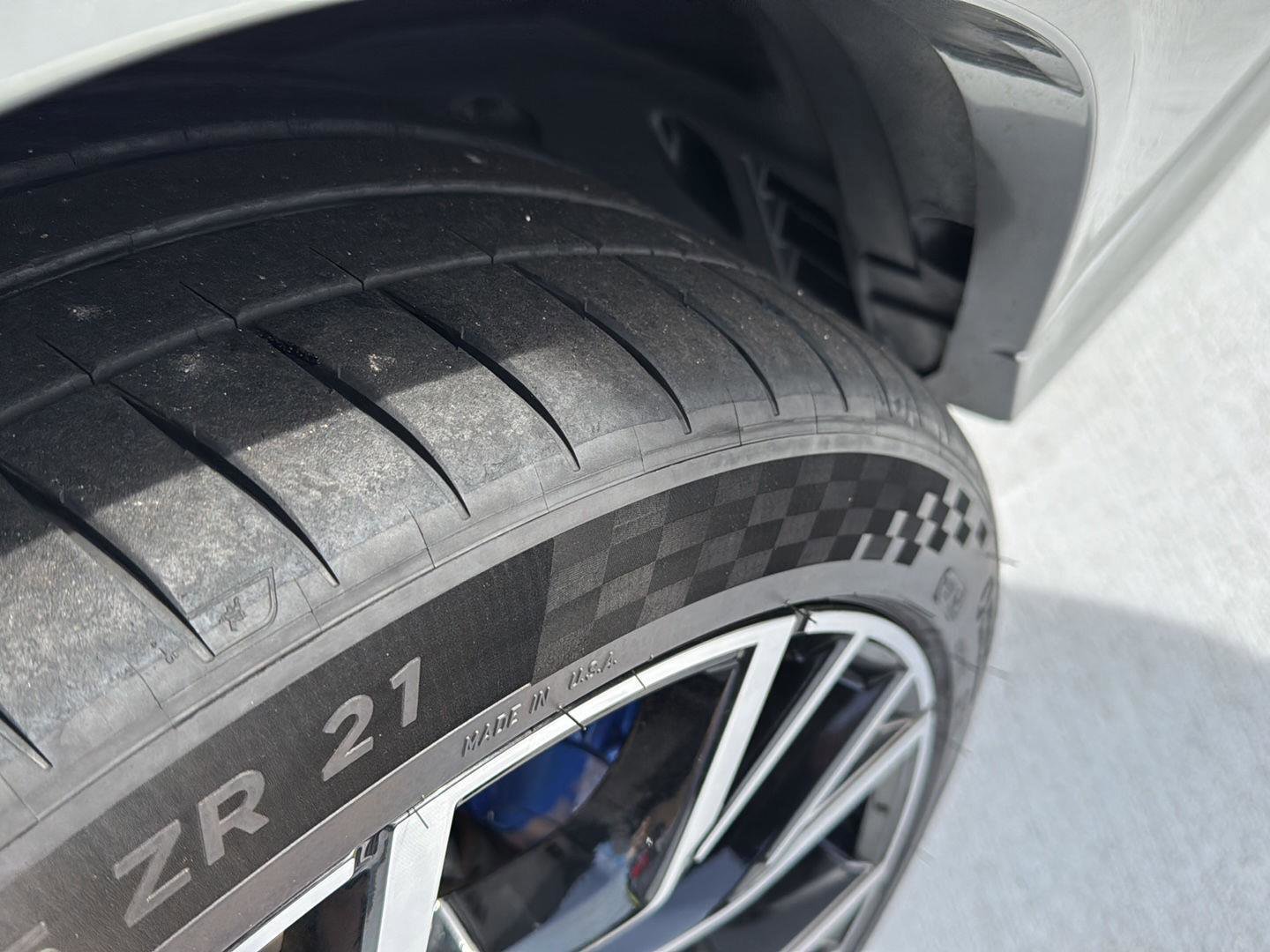 Certified 2023 BMW X6 M image 37