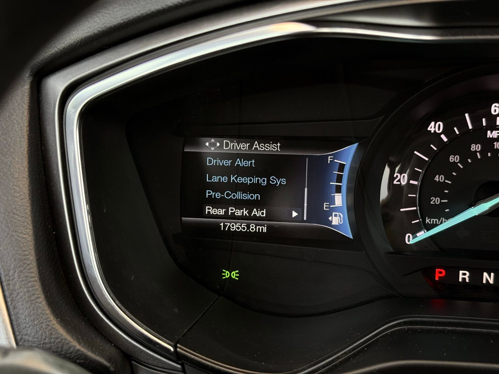 Used 2020 Ford Fusion SE FWD image 32