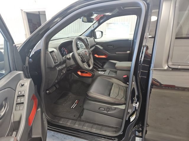 New 2026 Nissan Frontier PRO-4X w/ Pro Premium Package AWD/4WD image 9