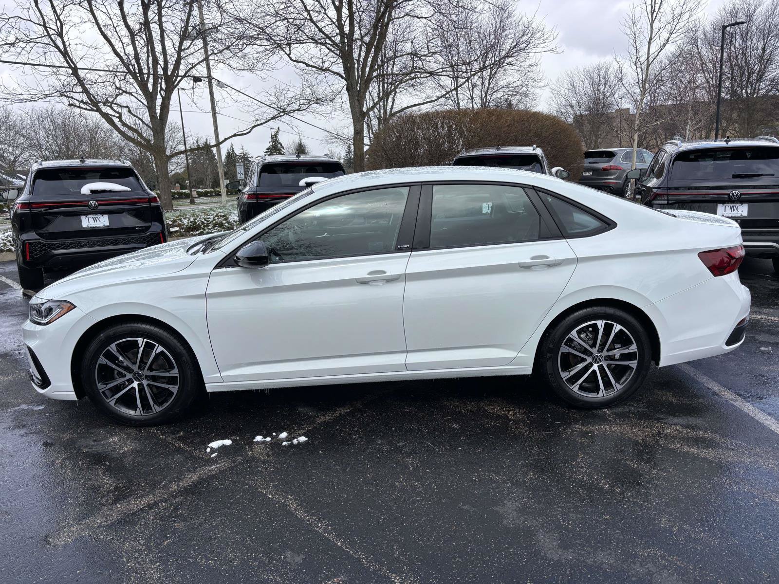 New 2026 Volkswagen Jetta Sport FWD image 8
