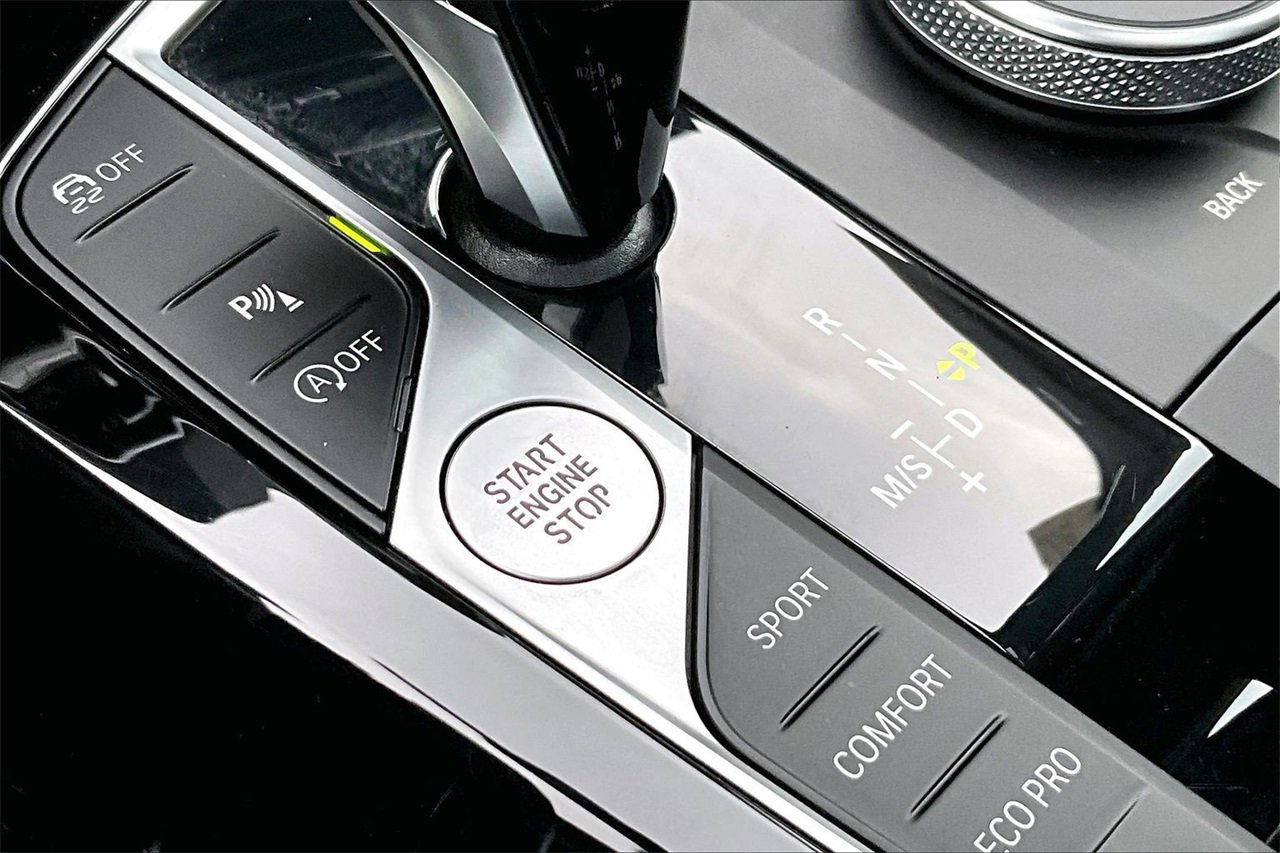 Used 2024 BMW X3 sDrive30i w/ M Sport Package image 28