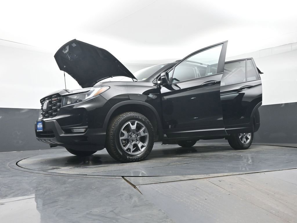 Certified 2023 Honda Passport TrailSport image 51