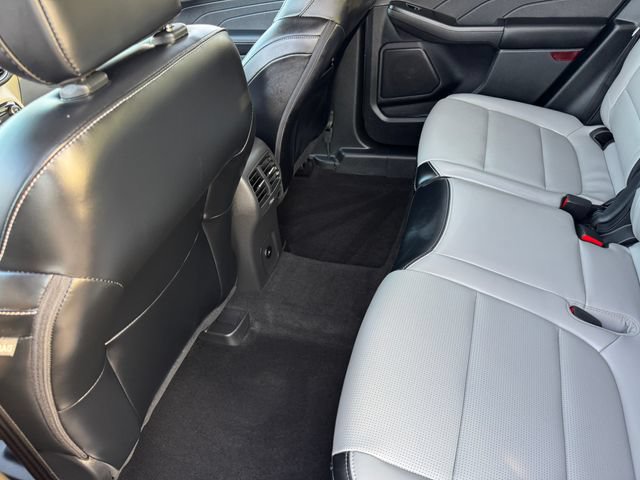 Used 2025 Ford Escape Platinum FWD image 17