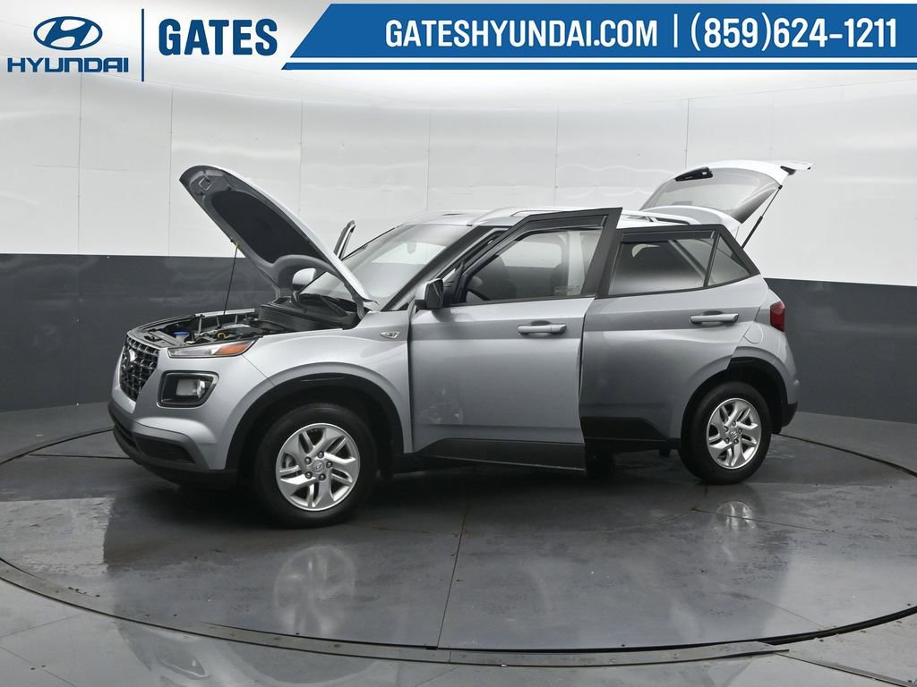 Used 2020 Hyundai Venue SEL image 49