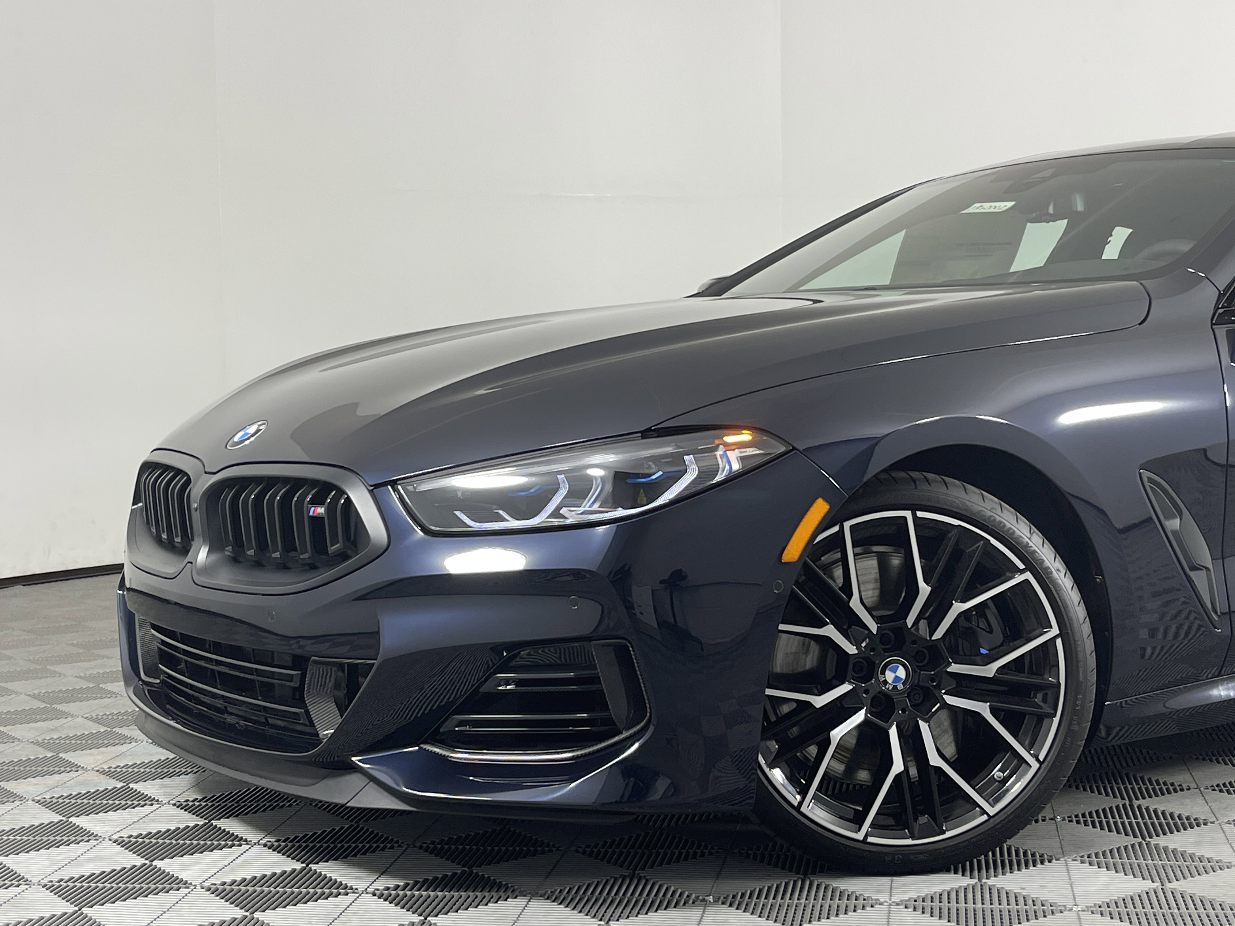 New 2026 BMW M850i xDrive Coupe w/ M Carbon Exterior Package image 5