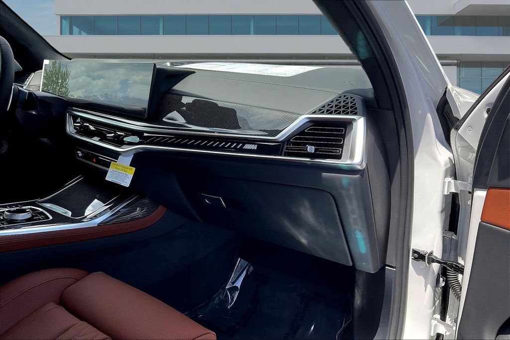 New 2027 BMW X7 M60i AWD/4WD image 27