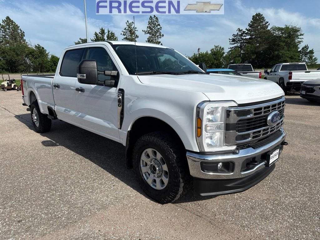 Used 2024 Ford F350 XLT w/ FX4 Off-Road Package AWD/4WD image 6