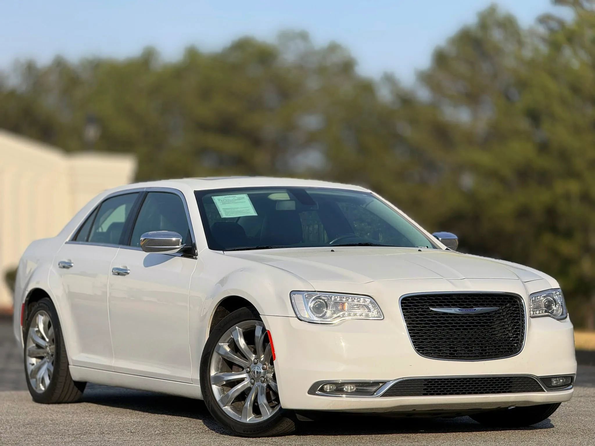 Used 2020 Chrysler 300 Limited image 4