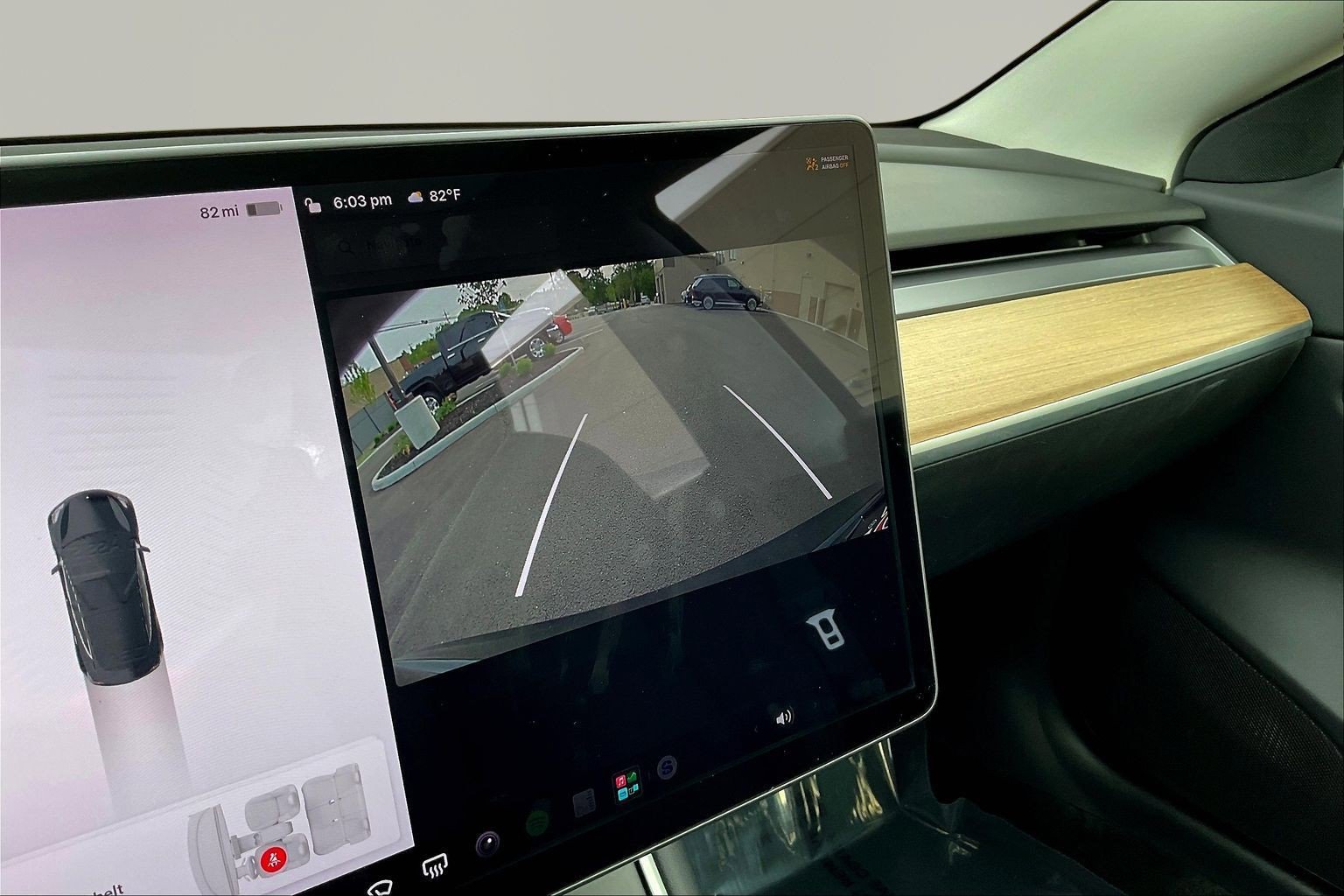 Used 2018 Tesla Model 3 Long Range RWD image 13