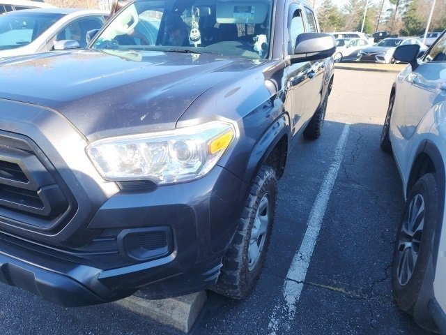 Used 2022 Toyota Tacoma SR image 1