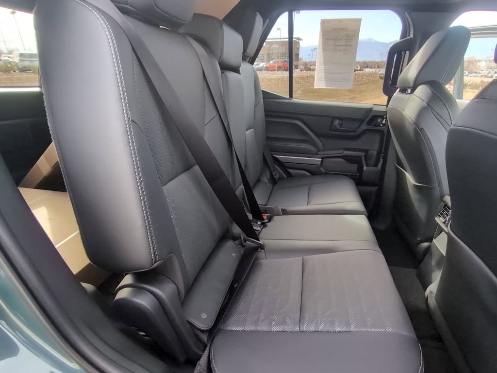 Used 2025 Toyota 4Runner TRD Off-Road Premium image 27