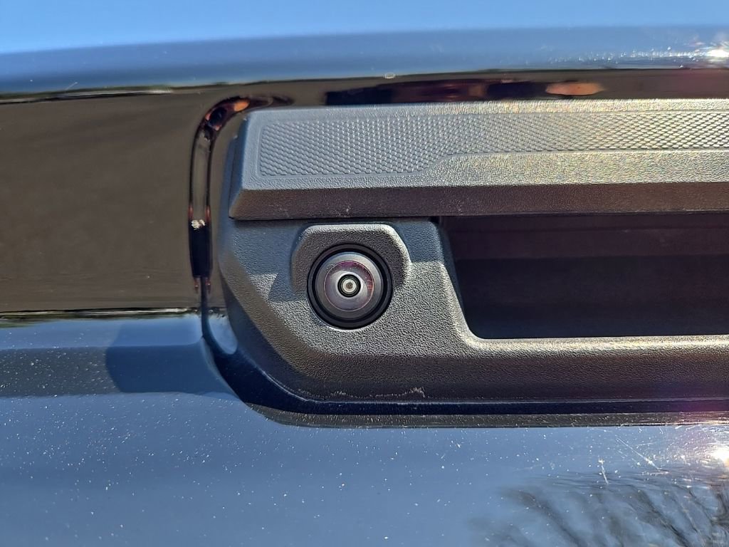 Used 2023 GMC Canyon AT4X image 51