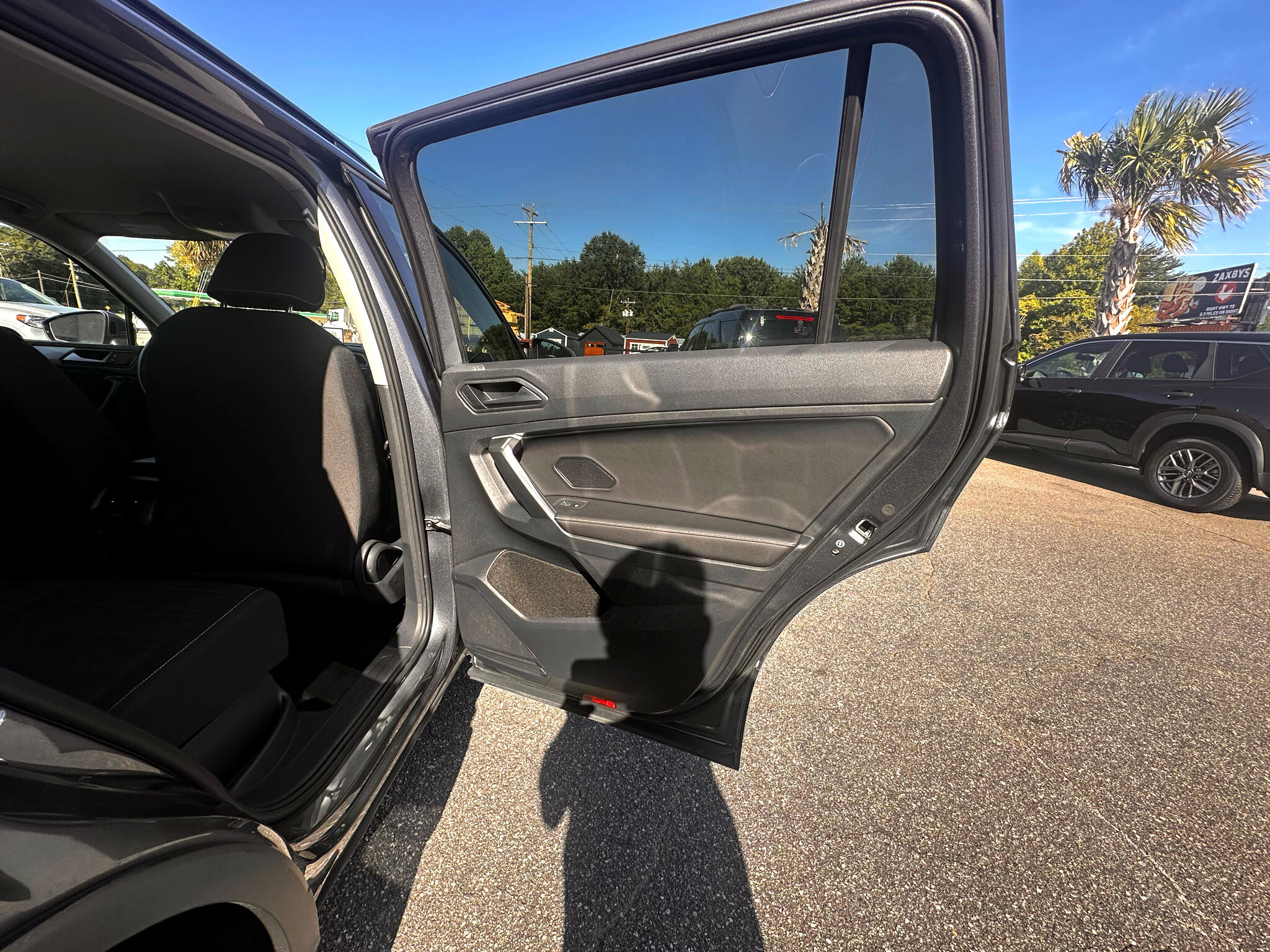 Used 2024 Volkswagen Tiguan S image 57