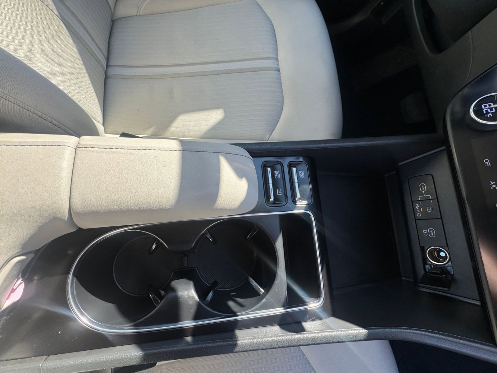 Used 2025 Hyundai Sonata SEL FWD image 38