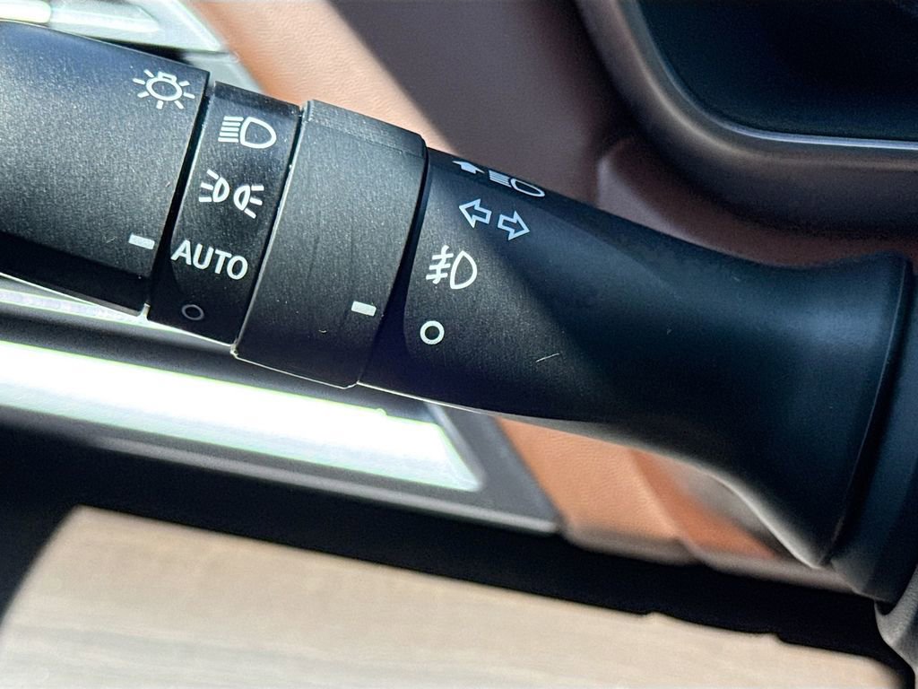 Used 2023 Subaru Outback Touring image 13