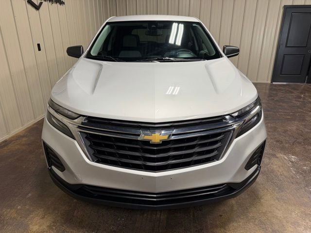 Used 2022 Chevrolet Equinox LS w/ LS Convenience Package image 2