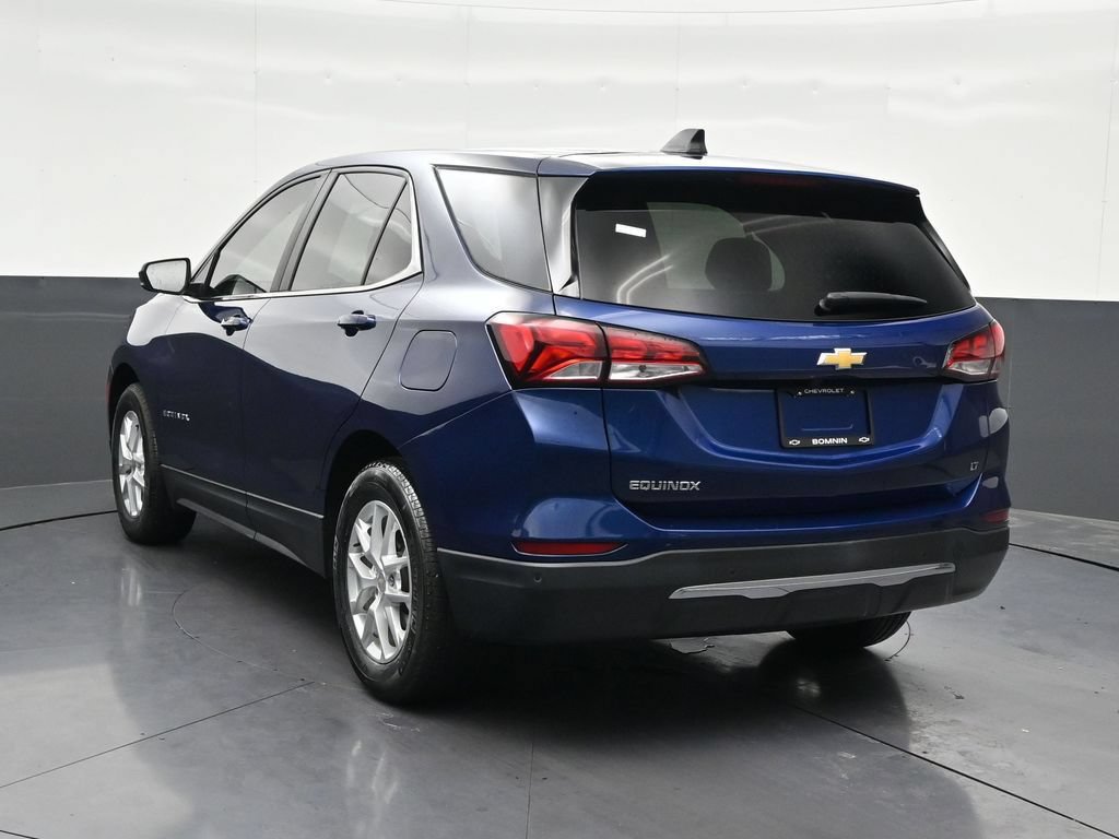Used 2023 Chevrolet Equinox LT w/ Driver Convenience Package FWD image 3