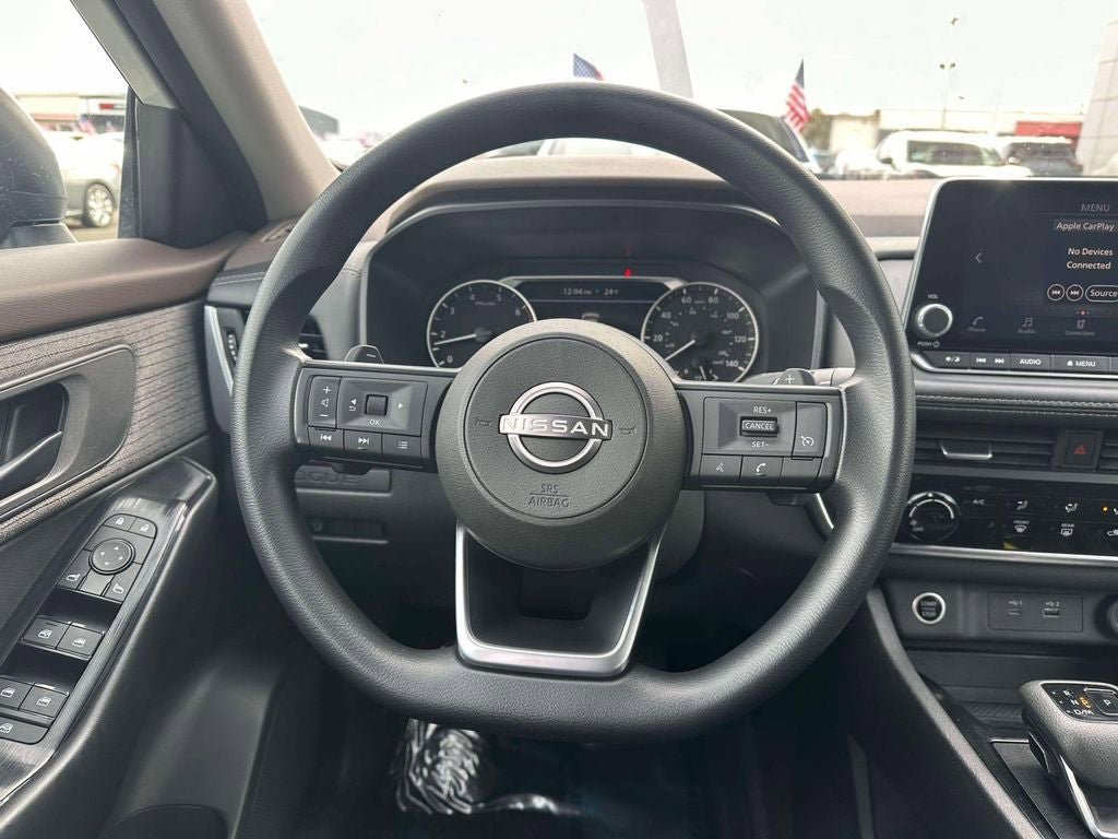 Used 2023 Nissan Rogue S FWD image 14