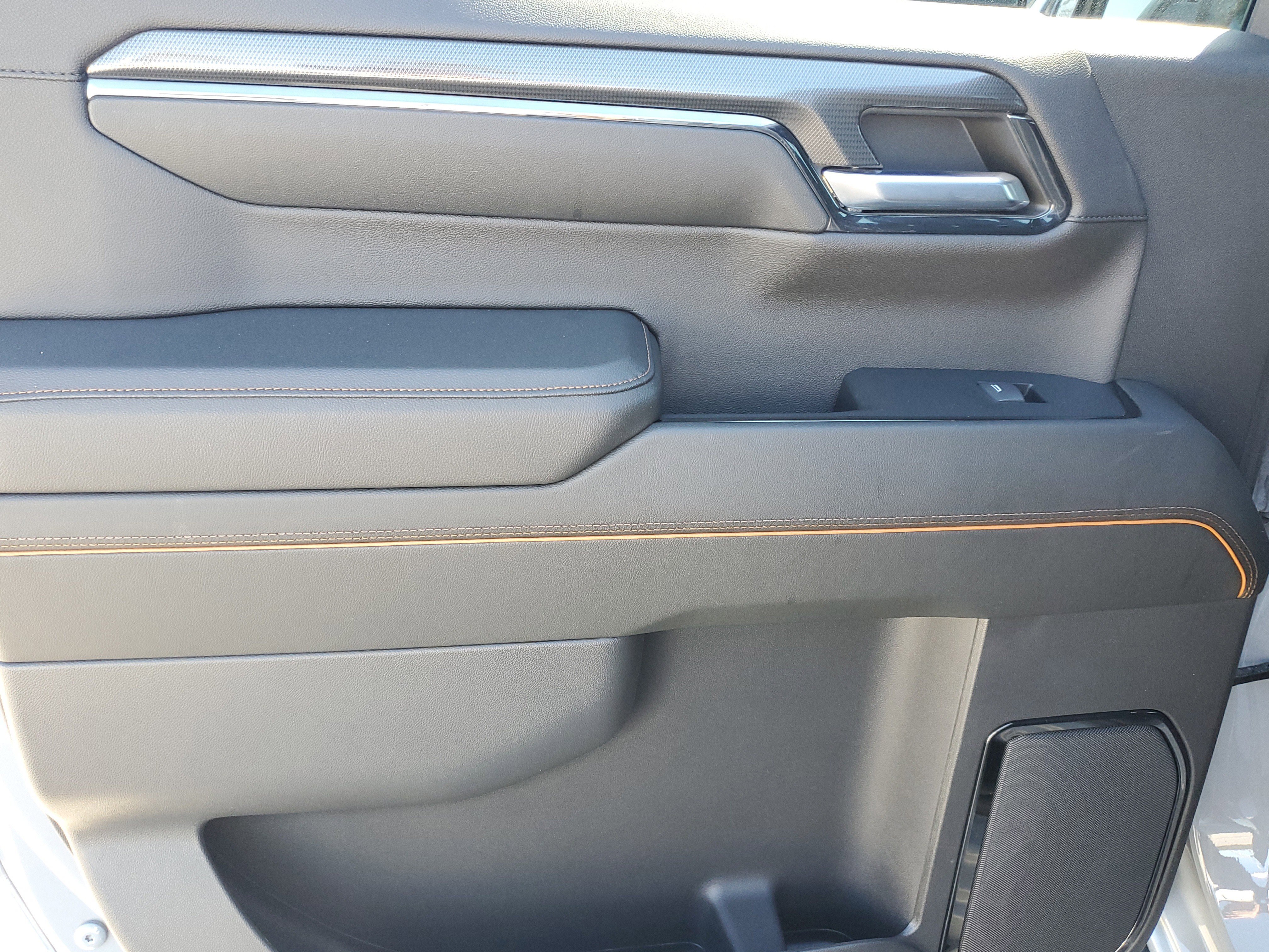 Used 2024 GMC Sierra 1500 AT4 w/ Technology Package image 14