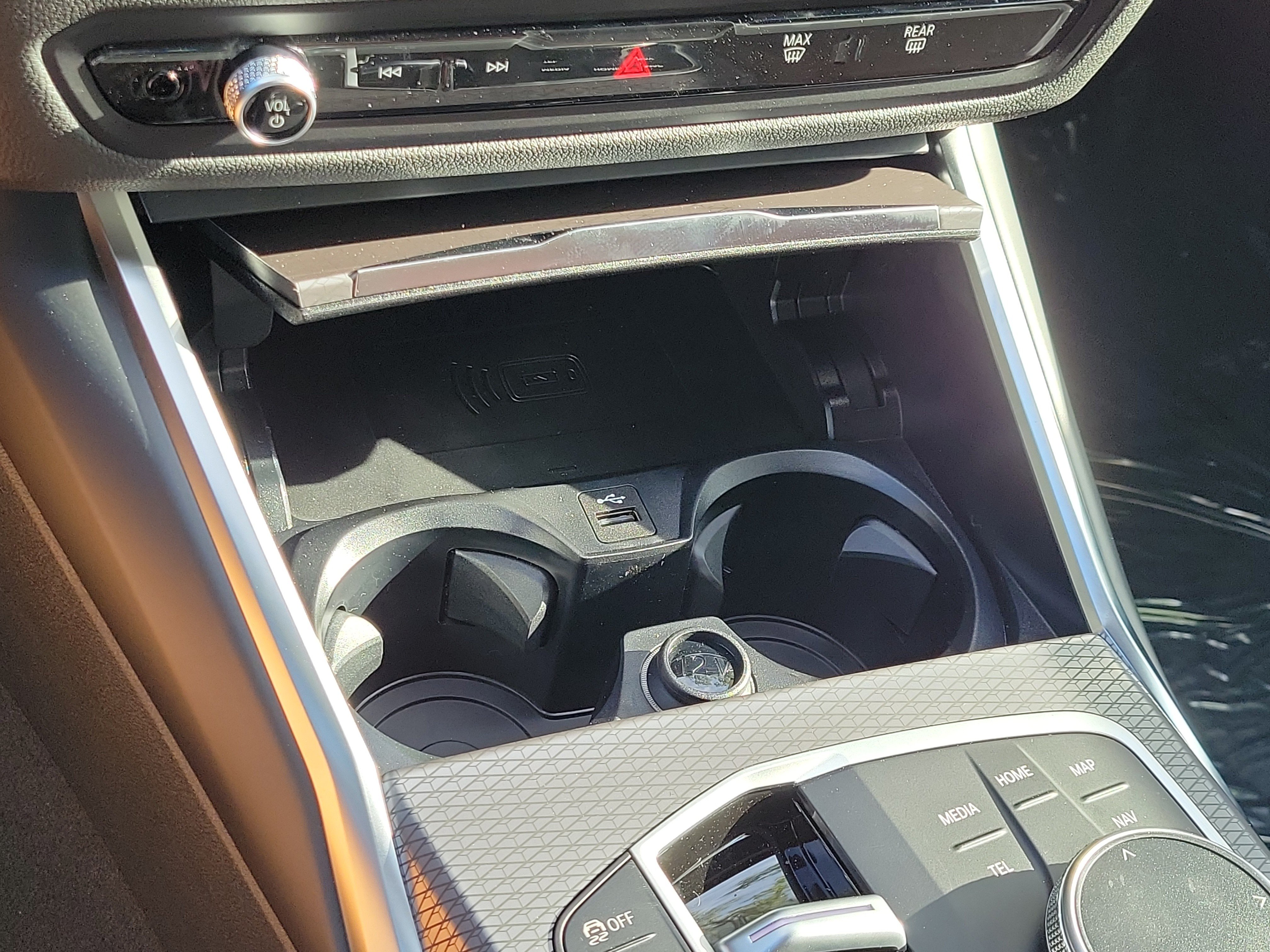 New 2026 BMW 330i Sedan w/ M Sport Package RWD image 23