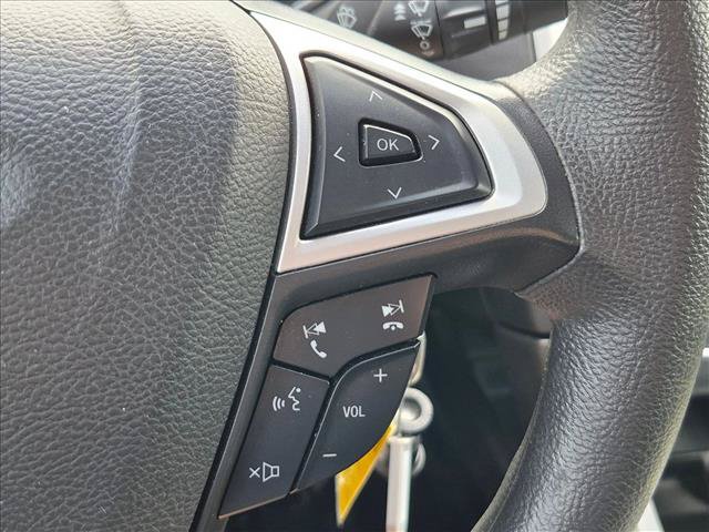 Used 2016 Ford Fusion SE FWD image 18