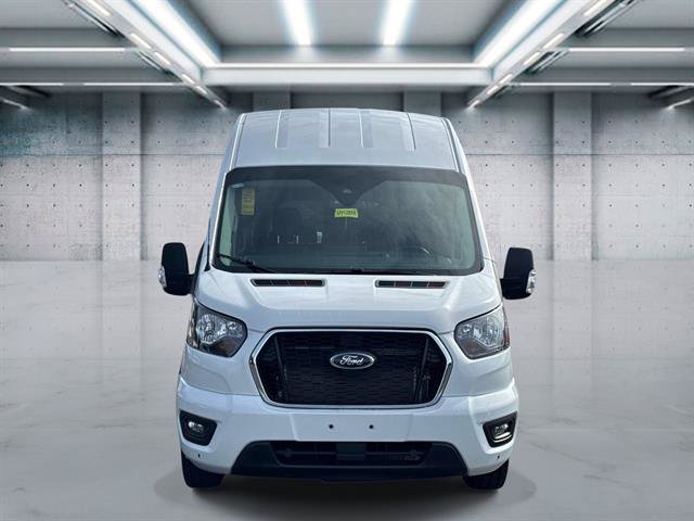 Used 2025 Ford Transit 350 XLT RWD image 2