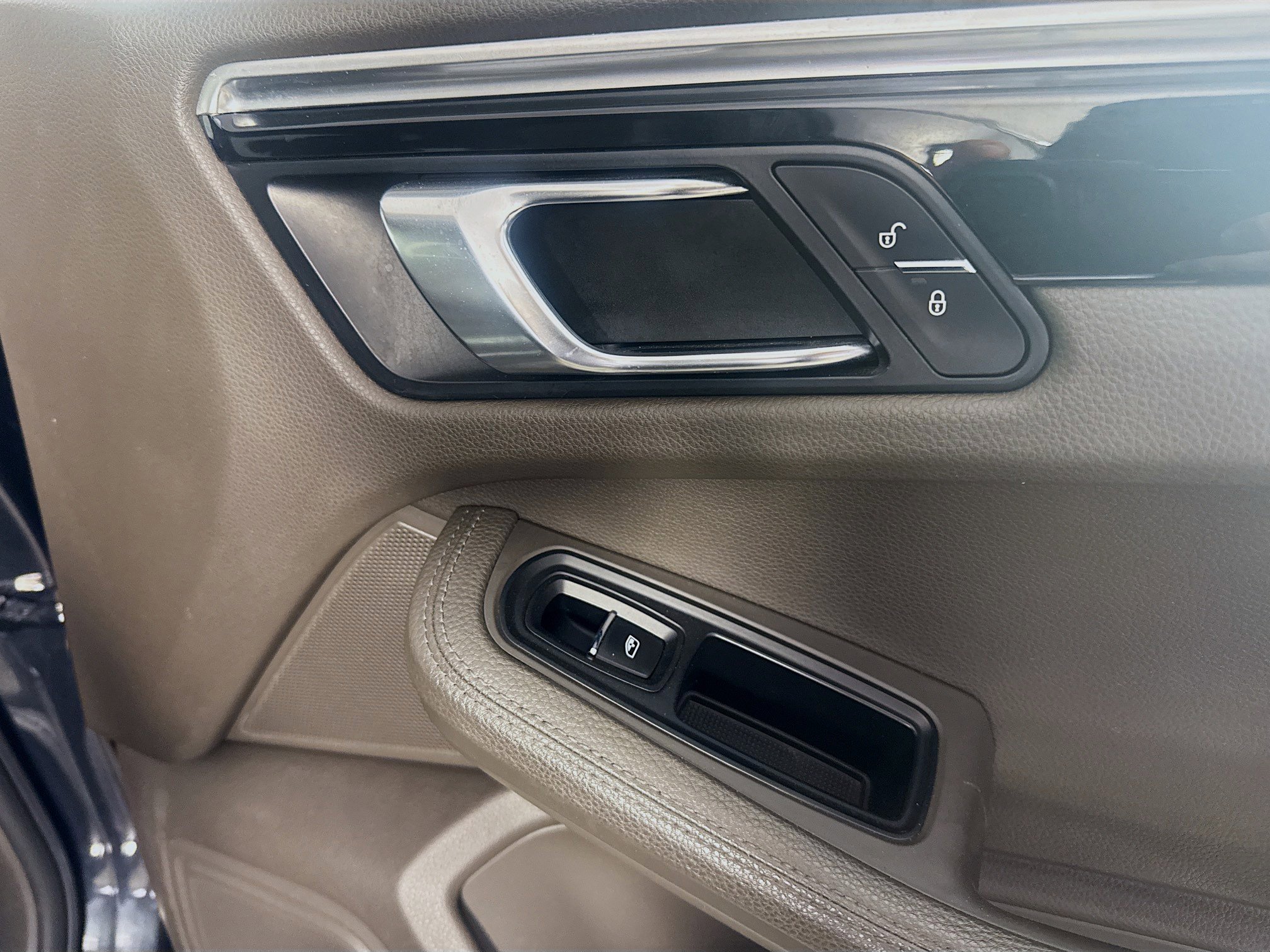 Used 2017 Porsche Macan S image 31