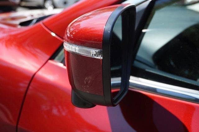 Certified 2022 Nissan Rogue Sport SL image 12