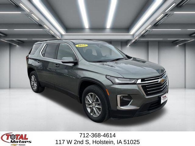 Used 2023 Chevrolet Traverse LT FWD image 2