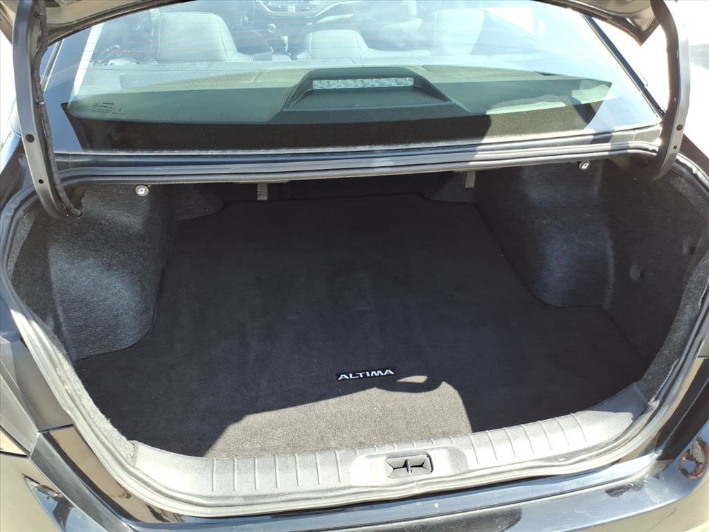 Used 2024 Nissan Altima 2.5 SV image 14