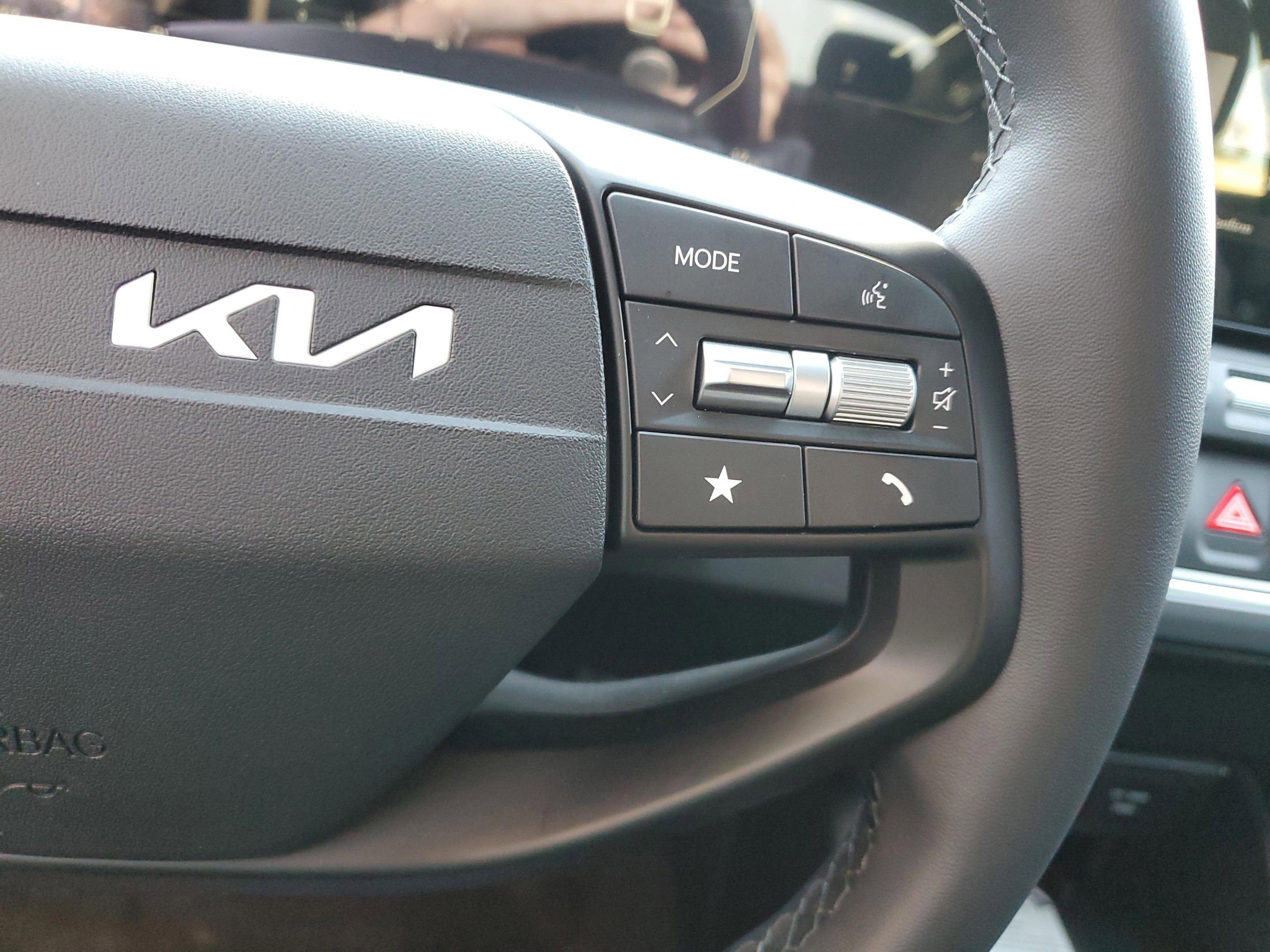 New 2025 Kia K4 EX image 9